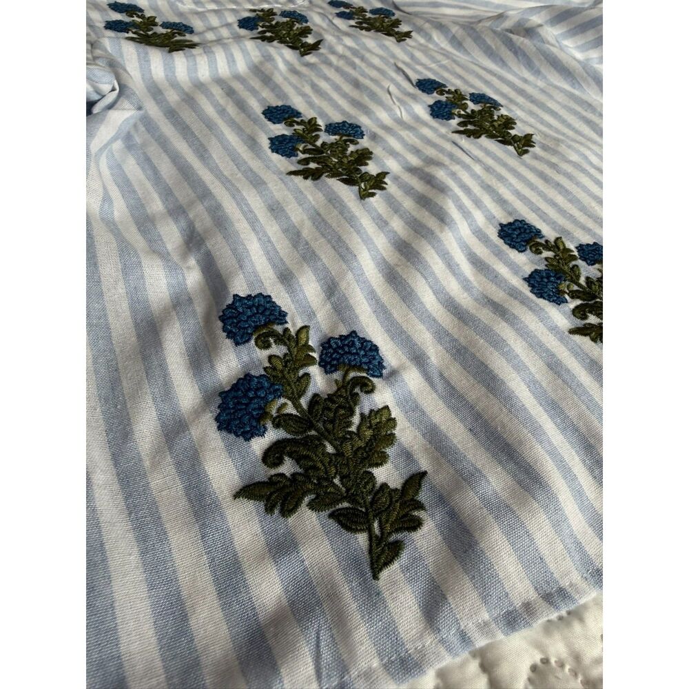 THML Blue White Striped Floral Embroidered Puff Sleeve Top Blouse Small Coastal - Picture 5 of 7